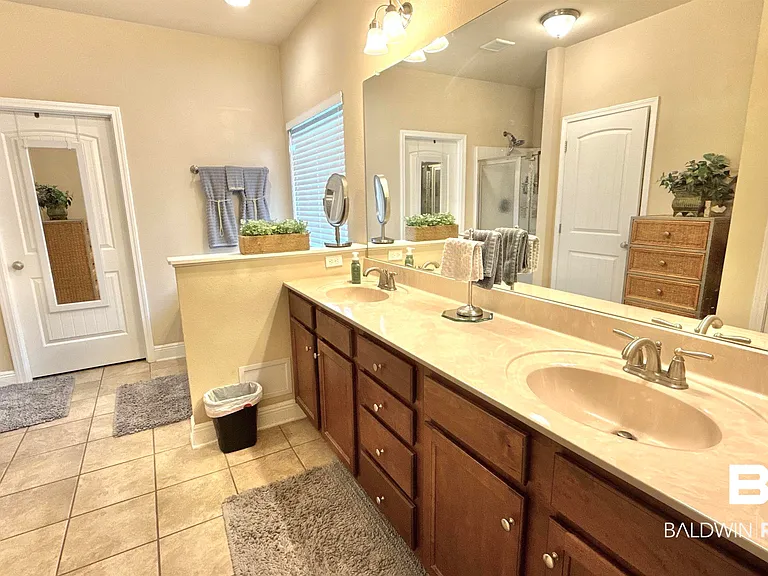 697 Parish Lakes Dr — Photo 16