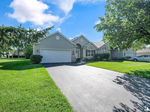 6586 Black Diamond Ln, Lambertville, MI 48144