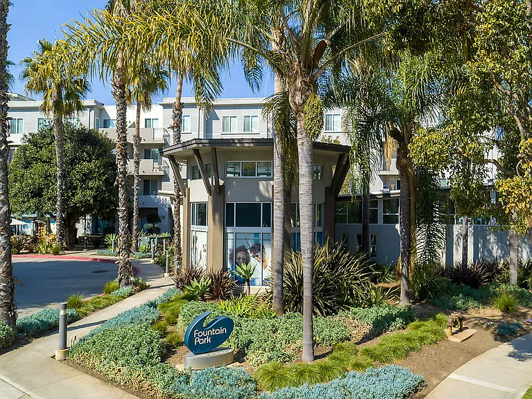 Fountain Park at Playa Vista — Photo 36