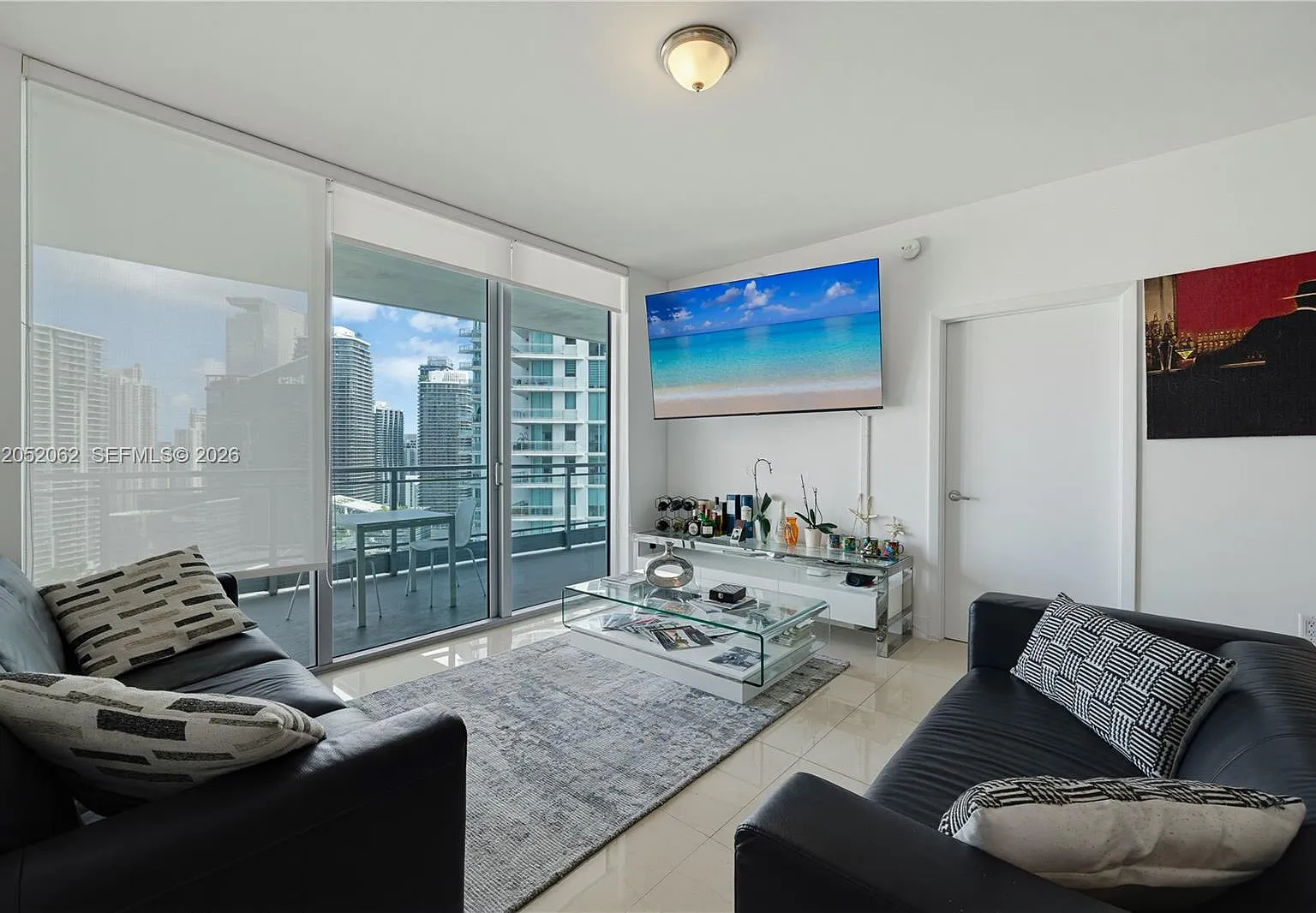Ivy Condo — Photo 3