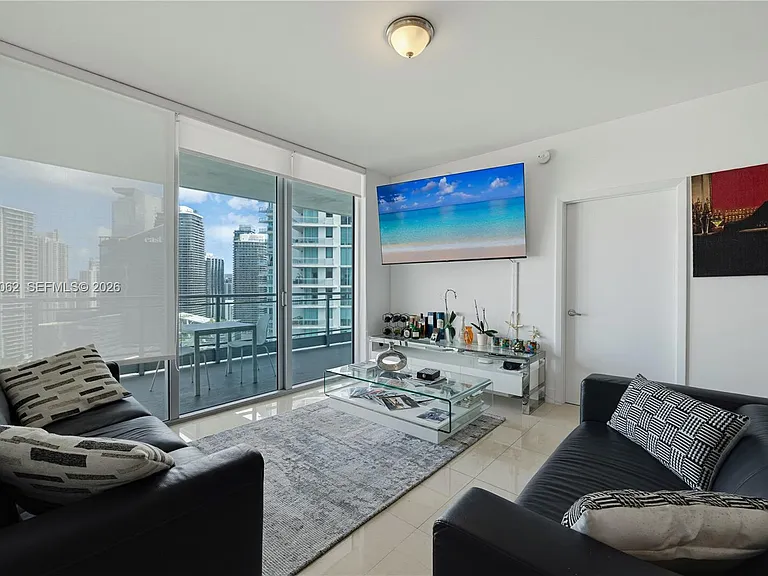 90 SW 3rd St #3511 — Photo 3