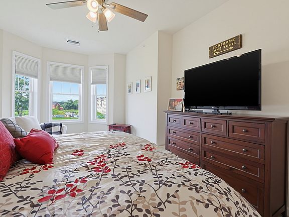 2nd image of 4 Peters Farm Way #409