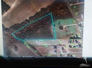 905 Rennert Rd, Lumberton, NC 28360