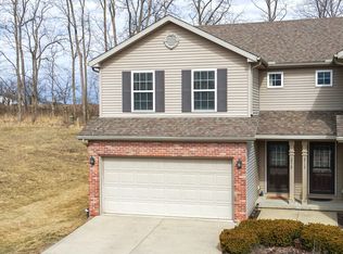 2715 Fox Trot Trl, Bloomington, IL 61705