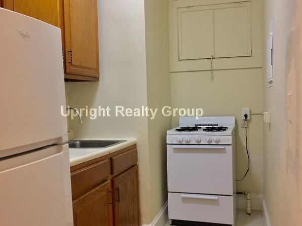 223-235 Essex St #25