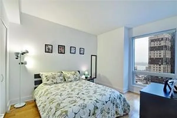 Rented by Corcoran | media 32