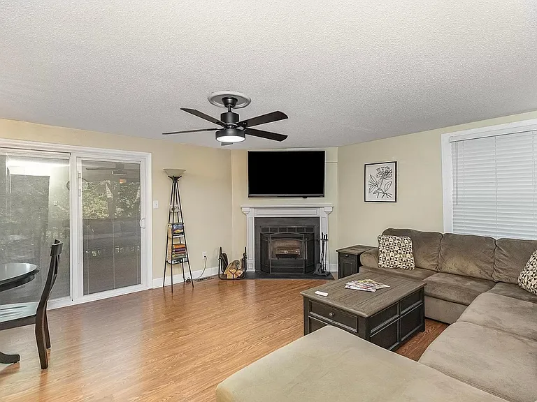 1140 Villa Green Ct — Photo 8