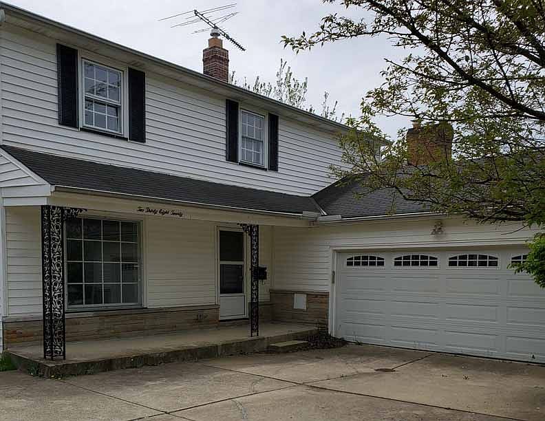 1st image of 23820 Fairmount Blvd