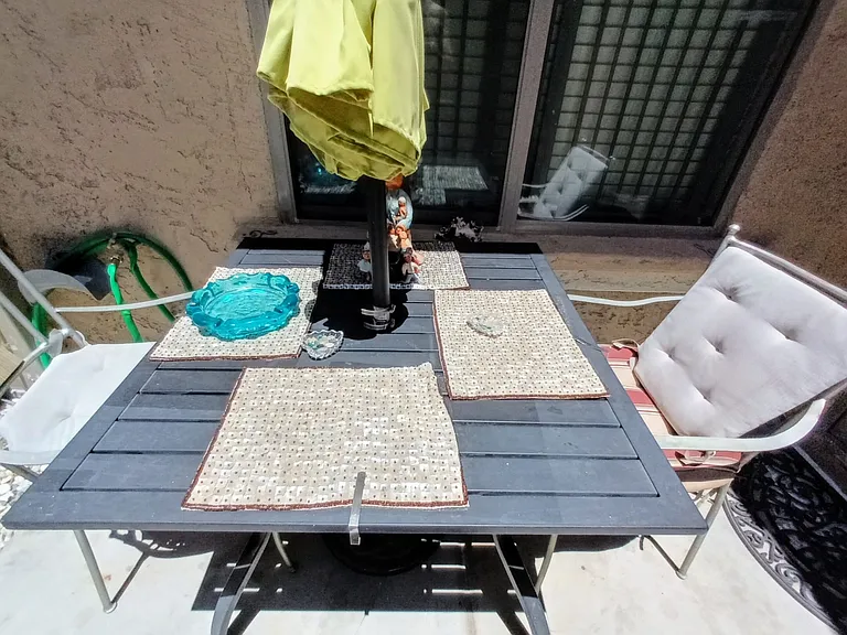 Patio
Private