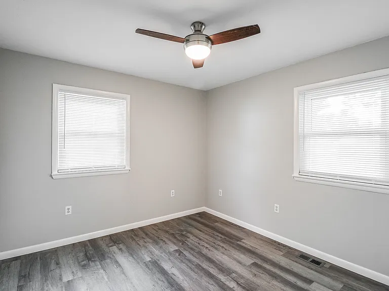 7 Summit Cir — Photo 12