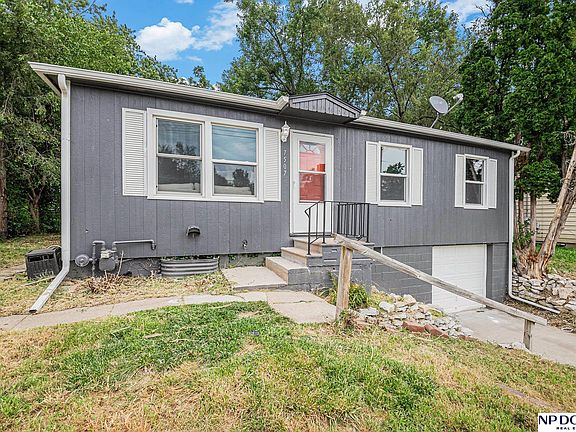 3rd image of 7507 Terry Dr