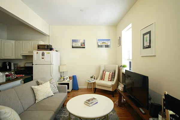 Rented by Grand & Co. | media 15