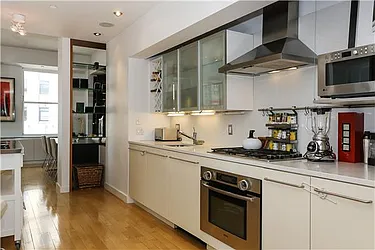 Rented by BARNES New York