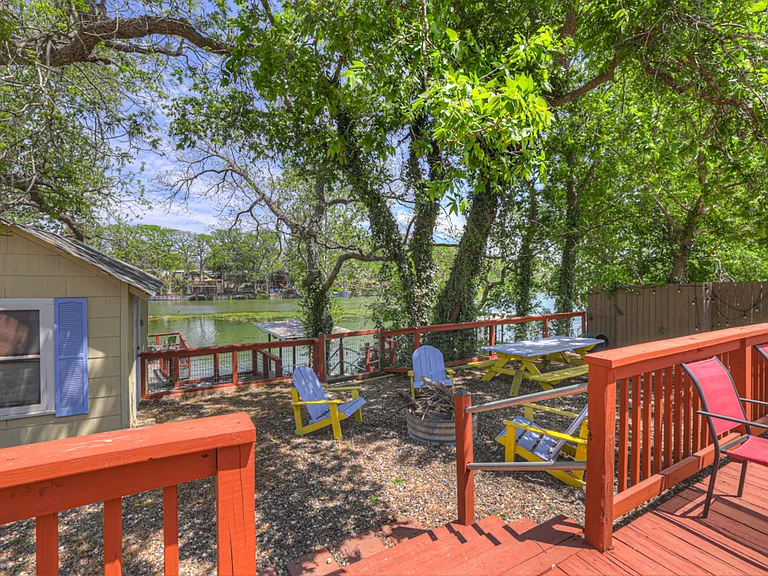 1015 Reiley Rd — Photo 38