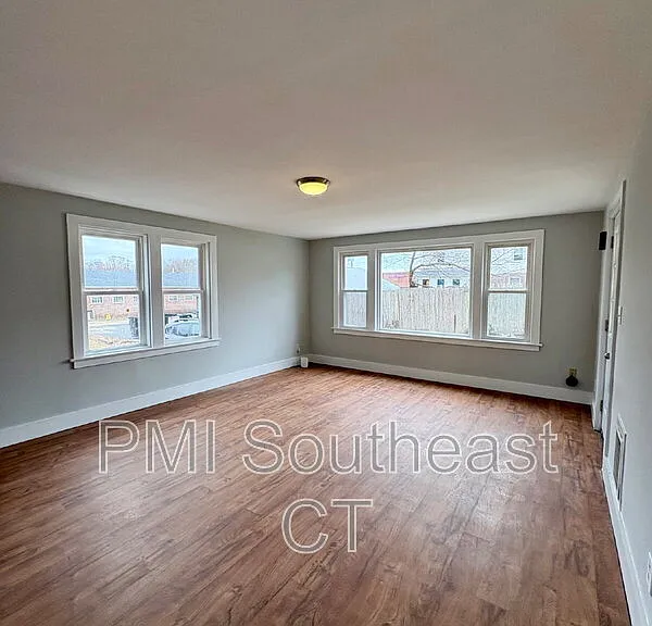 41R Boston Post Rd #1 — Photo 2