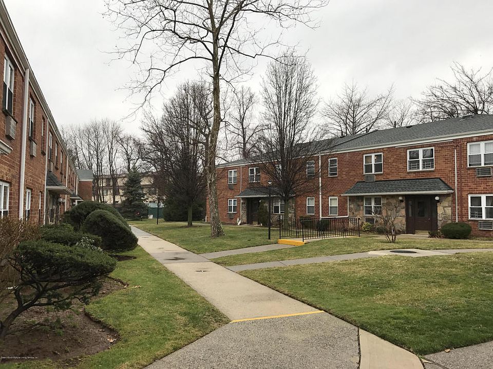 1st image of 30 Bay Ter APT 2A