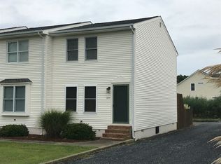 7195 Bunting Rd, Chincoteague Island, VA 23336