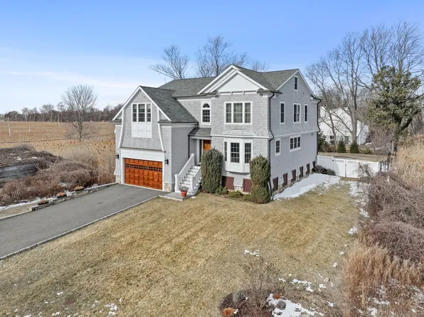 160 Old Dam Road, Fairfield, CT 06824