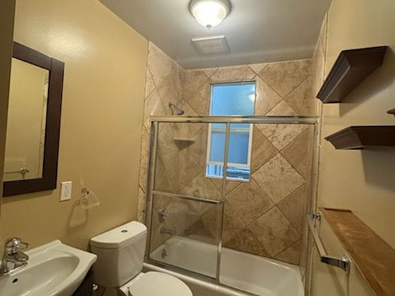 5th image of 644-678 Lyon St #658