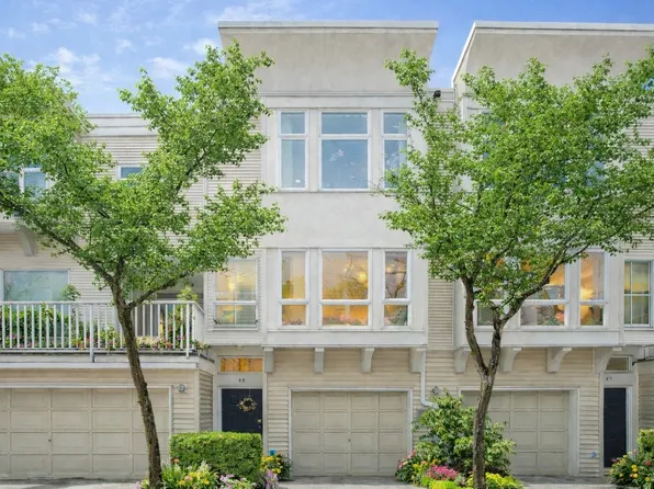 12311 McNeely Dr #48, Richmond, BC V6V 2S2