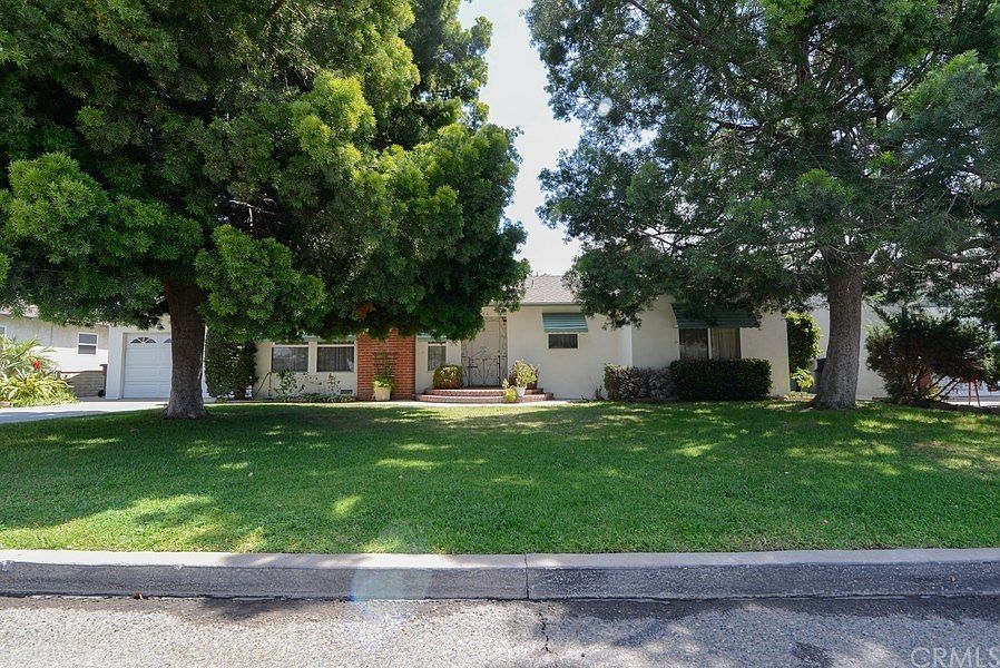 1st image of 144 N Evelyn Dr