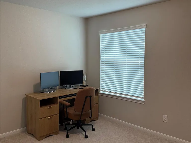 5504 Hyde Park Dr — Photo 17