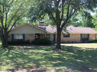 177 S Estates Cir, Henderson, TX 75652