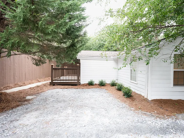 1270 Kendrick Rd NE — Photo 35