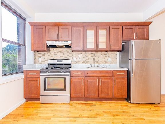 4th image of 170 New York Ave #12F