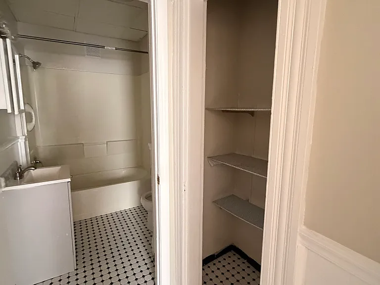 59 Wolcott St #1 — Photo 20