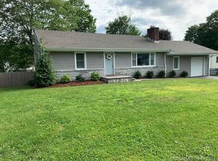 36 Little Plain Rd, Trumbull, CT 06611