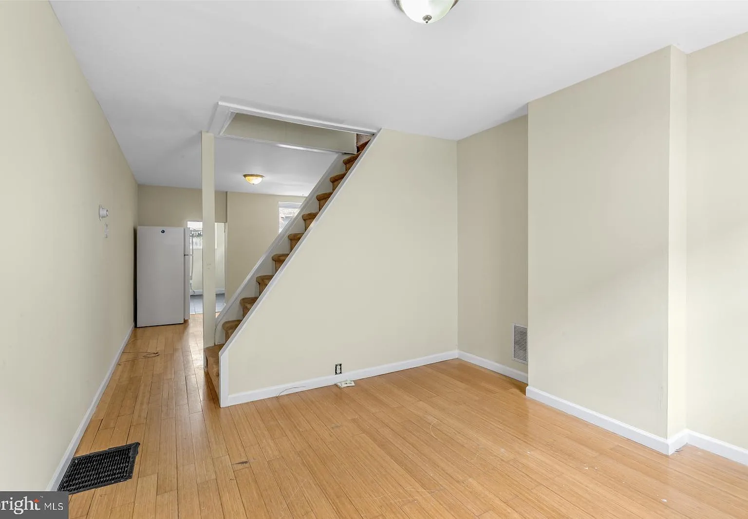 2 bed, 1.0 bath, 741 sqft, $1,395 — Photo 1