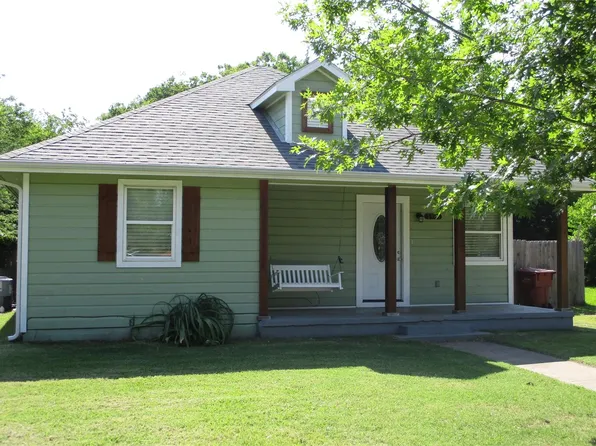1905 Liberty St, Bonham, TX 75418