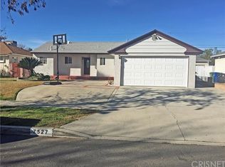 7527 Hatillo Ave, Winnetka, CA 91306