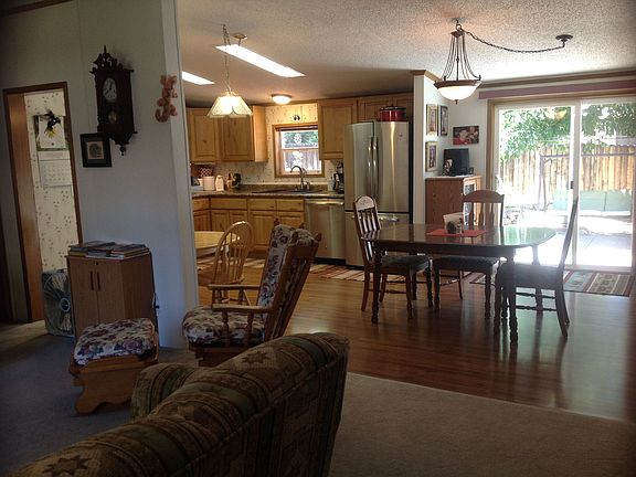 5th image of 64 Queen City Cir