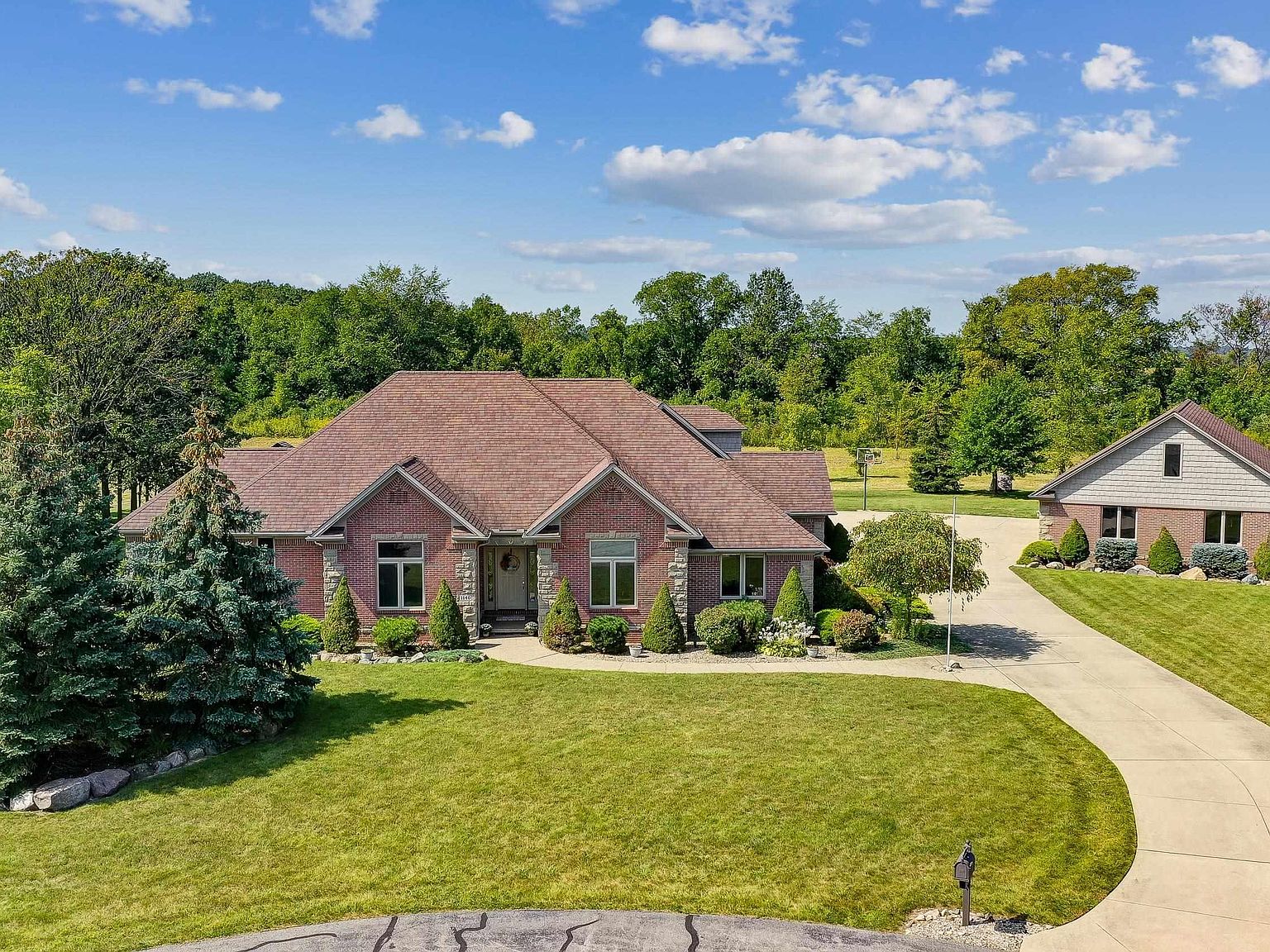 1140 Oak Trail Ct, Carleton, MI 48117 Zillow