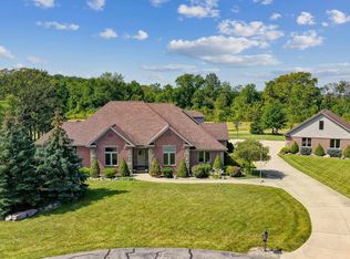 1140 Oak Trail Ct, Carleton, MI 48117