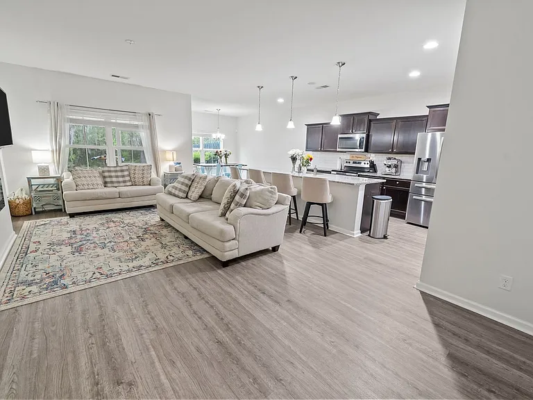 81 Bellasera Way — Photo 6