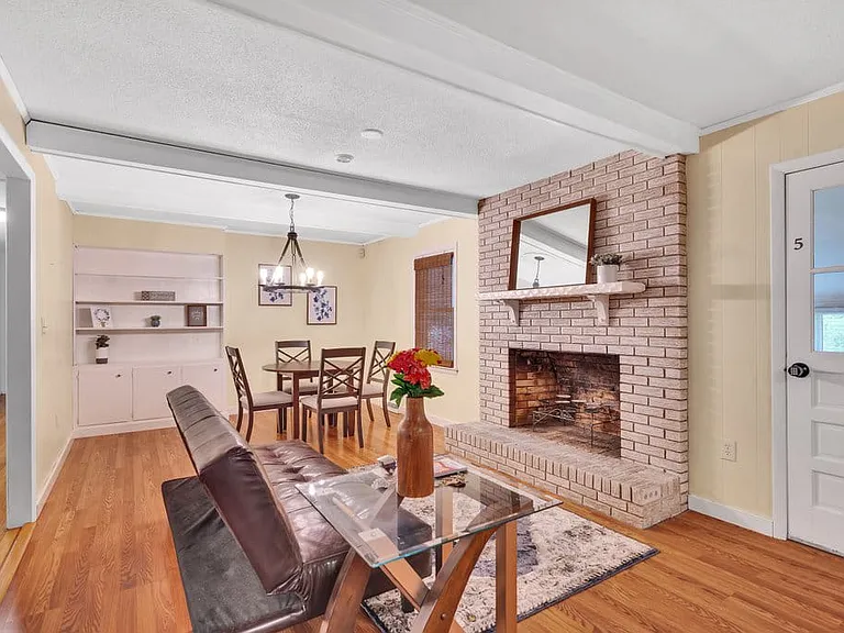 Morehead Rd — Photo 2