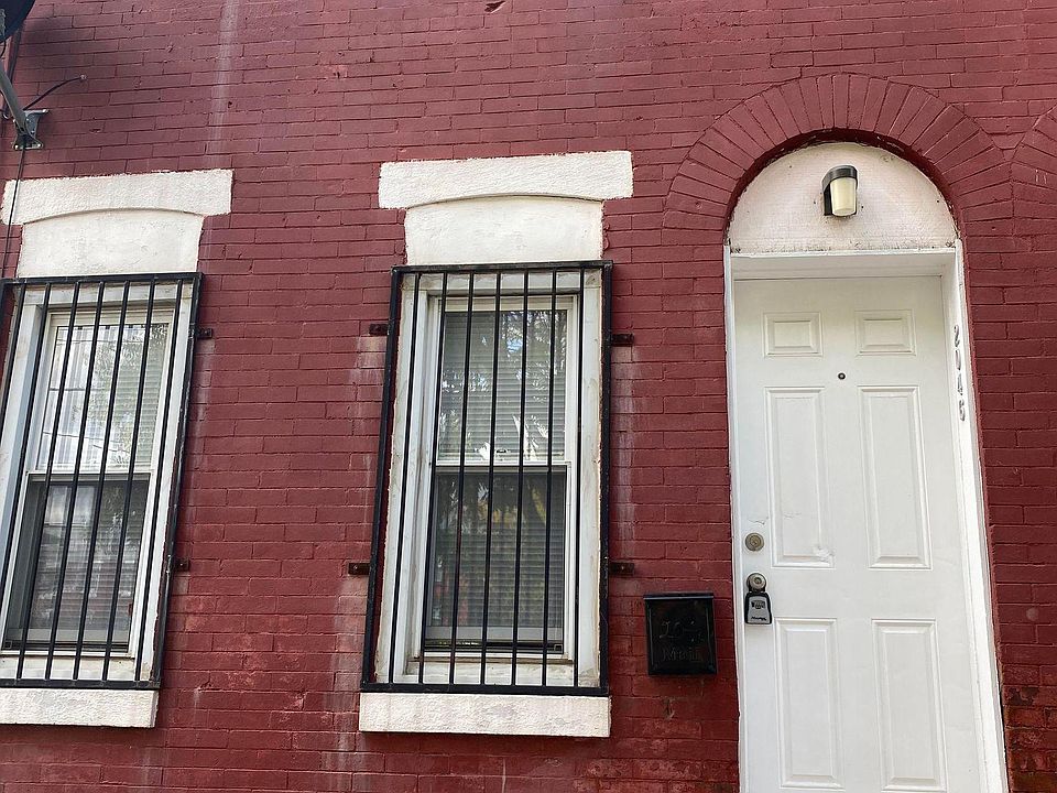 1st image of 2046 N Darien St