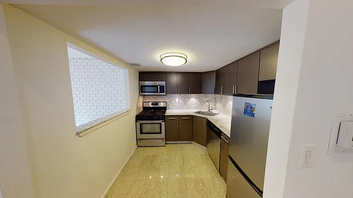 Rented by AZ REALTY NYC LLC | media 18