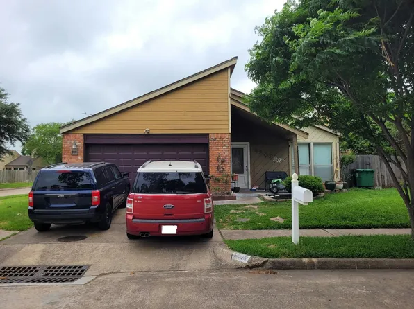 3803 Echo Grove Ln, Houston, TX 77043