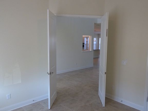 5th image of 2573 Caprera Cir