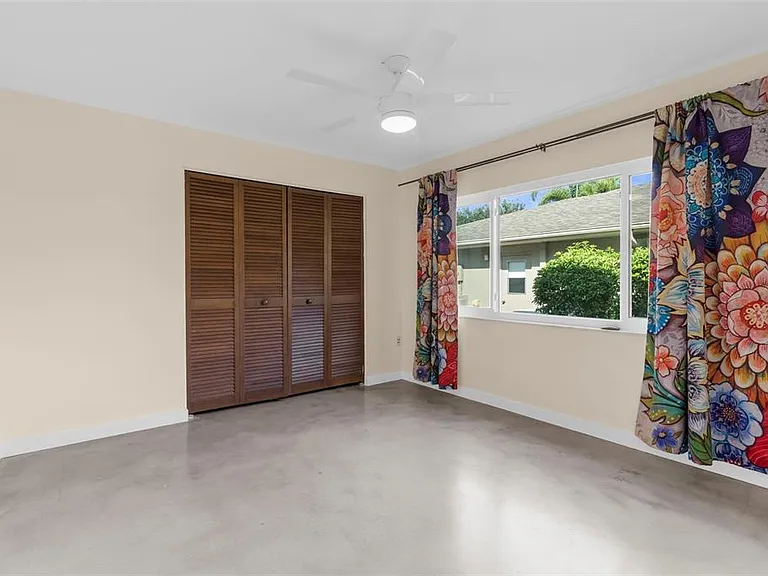 4250 Marlowe Dr — Photo 24
