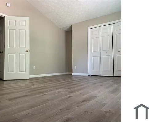 1127 Holly Green Ct — Photo 13