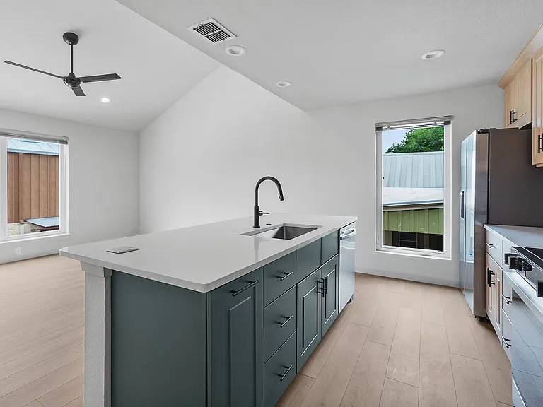 Modern Luxury in San Marcos' Premier Courtyard Community Now Leasing! — Photo 91