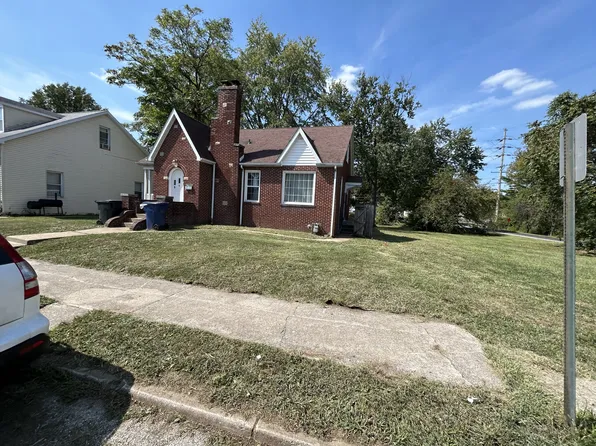 915 N Charles St, Belleville, IL 62220
