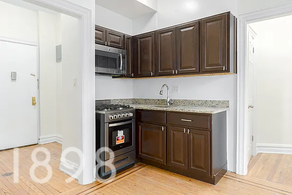 Rented by A&E Real Estate Management | media 16