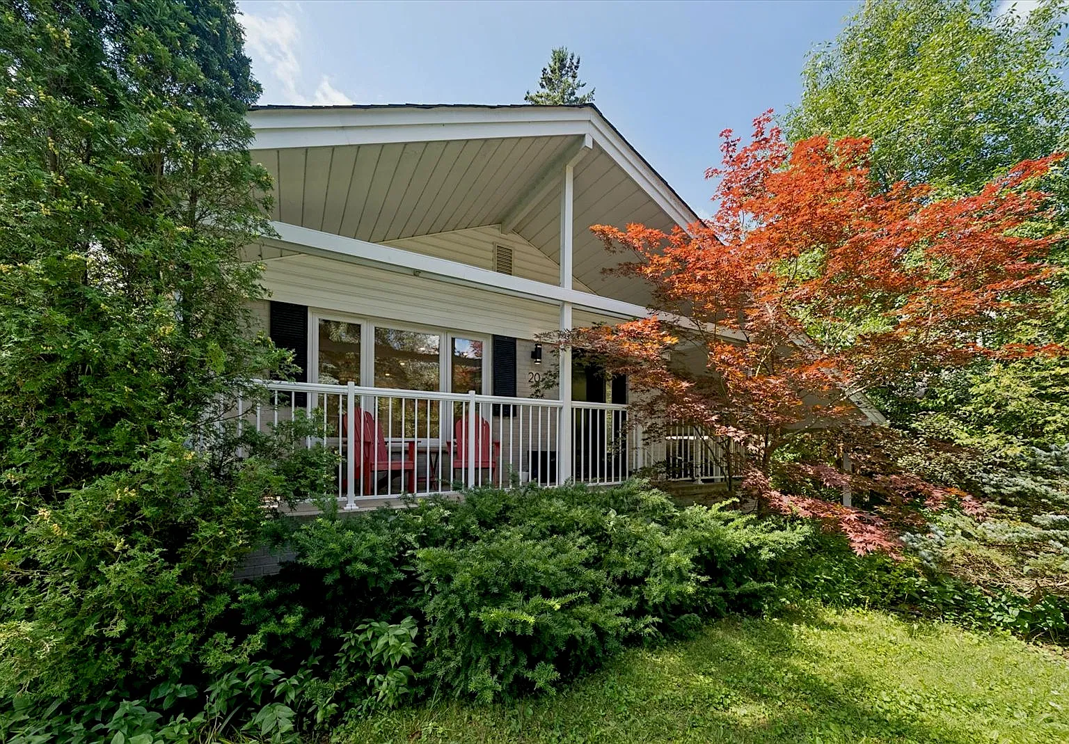 20 Lyncroft Dr — Photo 1