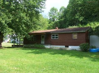 166 Tng Ln, Bluefield, WV 24701